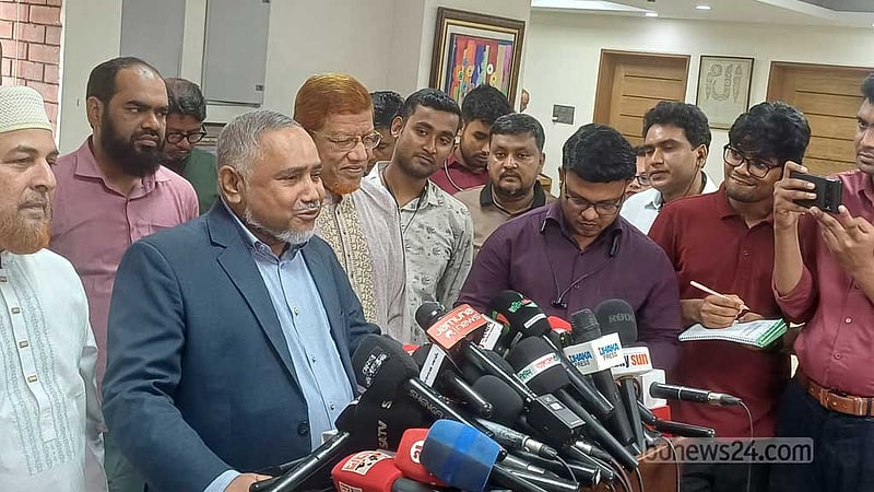 সচিবালয়ে এখন তারাই, যারা ‘স্লিপের’ মাধ্যমে এসেছে: জামায়াত