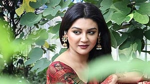 জন্মদিনে জয়া এই প্রথম কলকাতায়, কেক কেটে খেলেন পায়েস