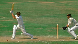 এক ইনিংসে ৫২ চার ও সাহসী এডরিচের গল্প