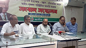 অন্তর্বর্তী সরকার সব ক্ষেত্রেই ব্যর্থ: কাজী মামুন