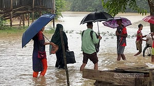 খাগড়াছড়িতে ভারি বর্ষণ: কয়েকটি গ্রাম প্লাবিত, দীঘিনালা-লংগদুর সড়ক বন্ধ