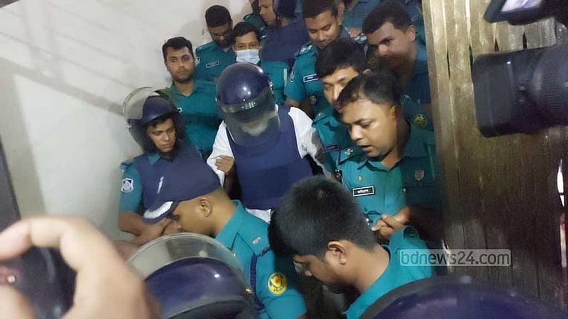 সাবেক প্রধান বিচারপতি খায়রুল হক ৭ দিনের রিমান্ডে