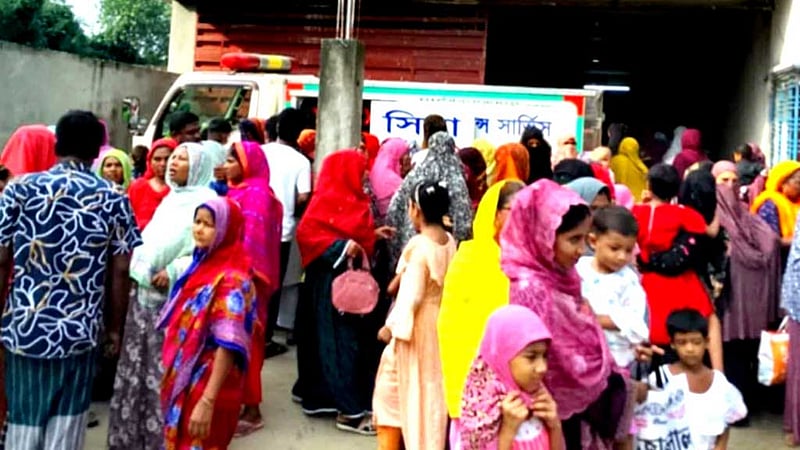 বিমান দুর্ঘটনা: স্কুলে মেয়েকে আনতে গিয়ে লাশ হলেন রজনী