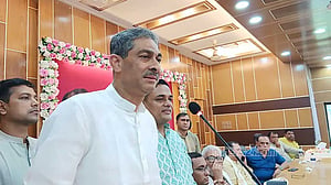 রাজনৈতিক দলের নেতাদের হিসাব-নিকাশ করে কথা বলা উচিত: এ্যানি