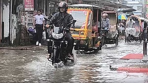 মাদারীপুরে ২৪ ঘণ্টায় ৬৯ দশমিক ৪ মিলিমিটার বৃষ্টিপাত, জলাবদ্ধতায় বিপর্যস্ত জনজীবন