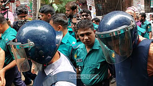 রাসেল হত্যা: কারাগারে সাবেক স্বরাষ্ট্র সচিব জাহাঙ্গীর