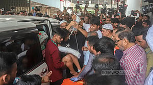 মাইলস্টোন ট্র্যাজেডি: ভারতের বিশেষজ্ঞ চিকিৎসকরা ঢাকায়