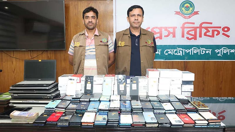 ছিনতাই হওয়া মোবাইল যায় ‘ভারত, নেপাল, মিয়ানমারেও’