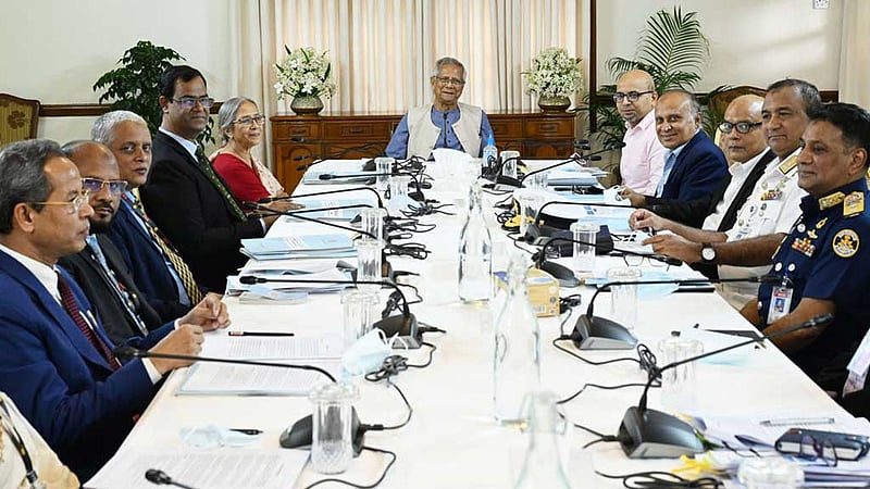 গভীর সমুদ্রে মাছ ধরায় গুরুত্বের আহ্বান প্রধান উপদেষ্টার
