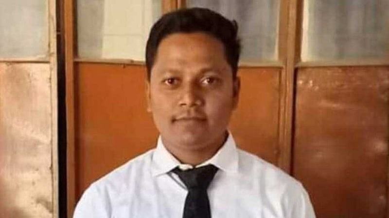 সালিশের জন্য থানায় ডেকে নিয়ে ‘রাজনৈতিক মামলায়’ গ্রেপ্তারের অভিযোগ