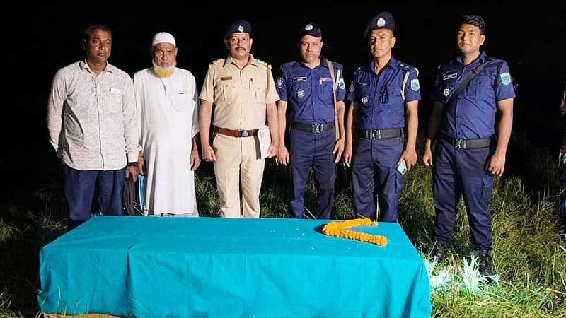 ‘অস্বীকারের পর’ বাংলাদেশির লাশ ফেরত দিয়েছে বিএসএফ