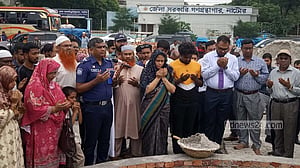 নাটোরে নানা আয়োজনে জুলাই শহীদদের স্মরণ