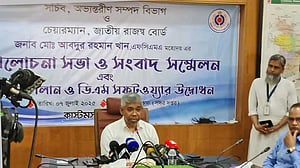 এনবিআরে আন্দোলন: ‘সীমা লঙ্ঘনকারীদের ভিন্নভাবে’ দেখার বার্তা চেয়ারম্যানের
