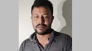 আবু সাঈদের মাকে নিয়ে ‘কটূক্তি’, পিরোজপুরে পুলিশ সদস্য প্রত্যাহার