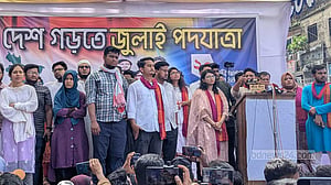 পার্বত্য চট্টগ্রামে তৃতীয় কোনো পক্ষকে সুবিধা নিতে দেব না: নাহিদ