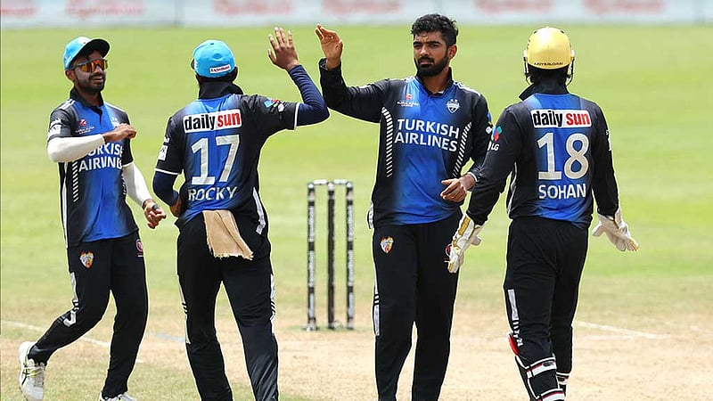 আবার ব্যর্থ সাকিব, সাইফের স্পিন ঝলক, হ্যাটট্রিক জয়ে ফাইনালে রংপুর