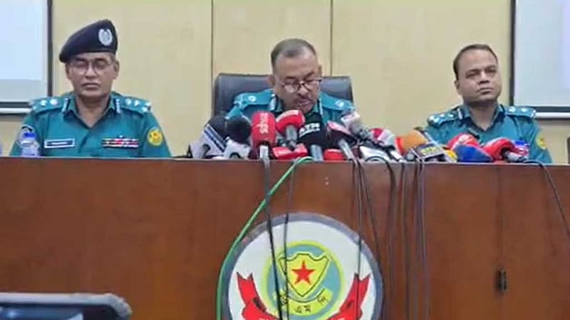 মাথা থেঁতলে হত্যার পেছনে ‘ব্যবসার দ্বন্দ্ব ও ব্যক্তিগত আক্রোশ’: ডিএমপি কমিশনার