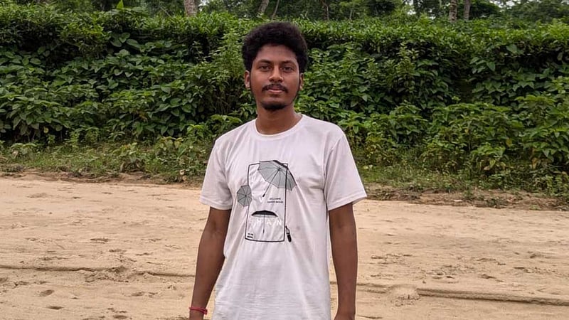 ফেইসবুকে অভিমানী পোস্ট, তারপর জগন্নাথ হলের ছাদ থেকে ‘লাফ’