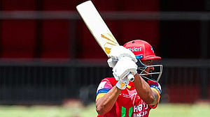 টানা তিন শূন্যর পর সাকিবের ঝড়ো ফিফটি