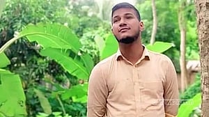 ‘প্রেমিকার’ বিয়ে ভাঙতে গিয়ে খেলেন গণপিটুনি, কারাগারে বিজিবি সদস্য