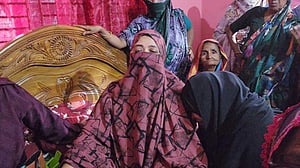 ‘মা, হাসপাতাল এত দূরে কেন’, অ্যাম্বুলেন্সে দগ্ধ ছামীমের শেষ কথা