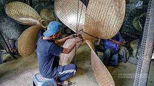 কেরাণীগঞ্জে তৈরি হচ্ছে প্রপেলার