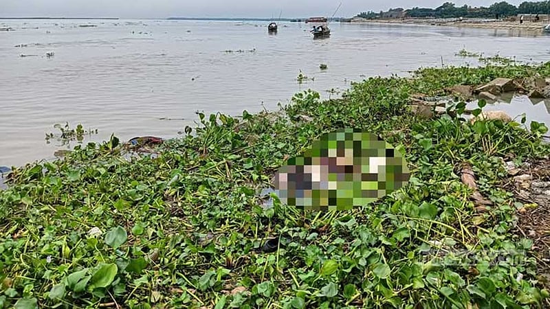 সিরাজগঞ্জের যমুনায় যুবকের মরদেহ, পচে-গলে বেরিয়ে গেছে হাঁড়