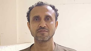 ভারতে আটক স্বেচ্ছাসেবক লীগ নেতাকে বিজিবির কাছে হস্তান্তর
