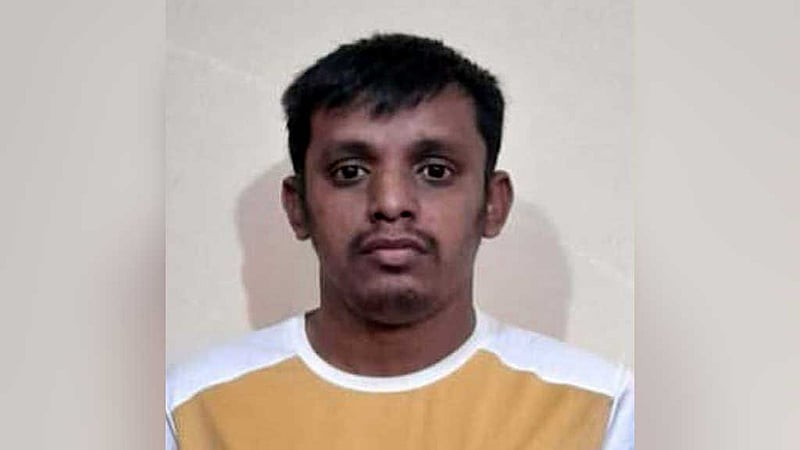 ‘সমন্বয়ক’ পরিচয়ে সরকারি কাজে বাধা ও হুমকি, ২ মাসের জেল