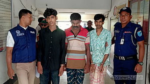 ভুল ট্রেনে ওঠা নারীকে টাঙ্গাইলে ‘দলবেঁধে ধর্ষণ’, আদালতে ৩ আসামির ‘স্বীকারোক্তি’
