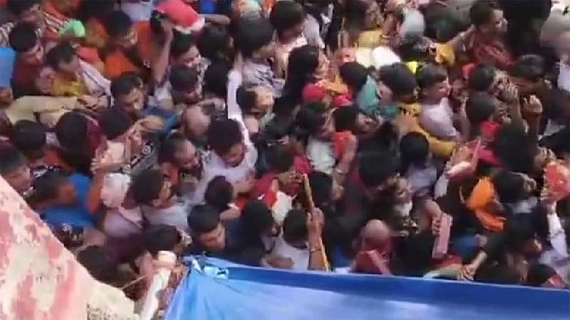 ভারতের হরিদ্বারের মনসা দেবী মন্দিরে পদদলিত হয়ে ৭ মৃত্যু