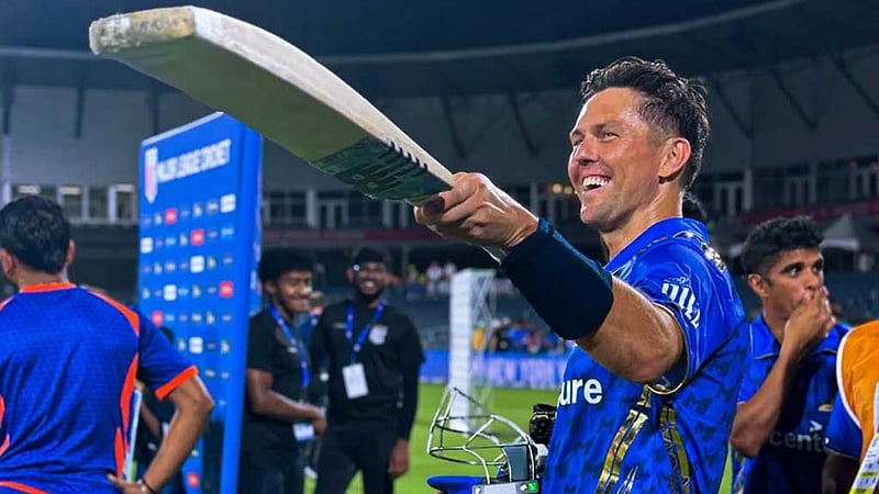 ২ উইকেট ও ২ ছক্কায় নায়ক বোল্ট