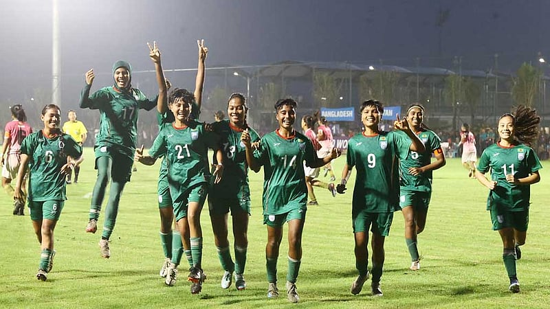 একই ম্যাচ হলো ২ মাঠে, শান্তির হ্যাটট্রিকে বাংলাদেশের জয়
