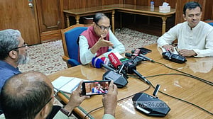 পাচারের টাকা উদ্ধারে বিদেশেও মামলা হবে: গভর্নর