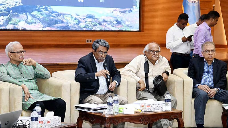 সংবিধানের ৭০ অনুচ্ছেদ সংশোধনসহ পাঁচ বিষয়ে ‘সকলে একমত’: আলী রীয়াজ