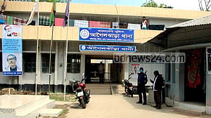 বরিশালে ধর্মীয় অনুভূতিতে আঘাতের অভিযোগে যুবক গ্রেপ্তার