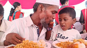 চট্টগ্রামে ছিন্নমূল মানুষদের নিয়ে ঈদ আয়োজন
