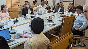 সরকার ছাত্রছাত্রীদের হাতে নির্ভুল পাঠ্যবই দিতে বদ্ধপরিকর: শিক্ষা উপদেষ্টা
