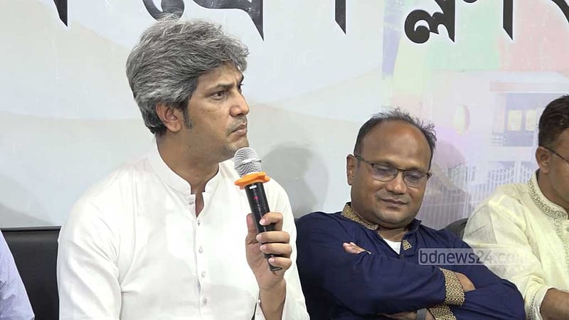 মব দিয়ে জুতার মালা কিন্তু ‘ফেরত আসবে’: সাকি