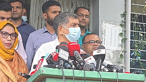 পরীক্ষা কেন্দ্রে কোভিড ঝুঁকি এড়াতে ব্যবস্থা নেওয়া হয়েছে: শিক্ষা উপদেষ্টা