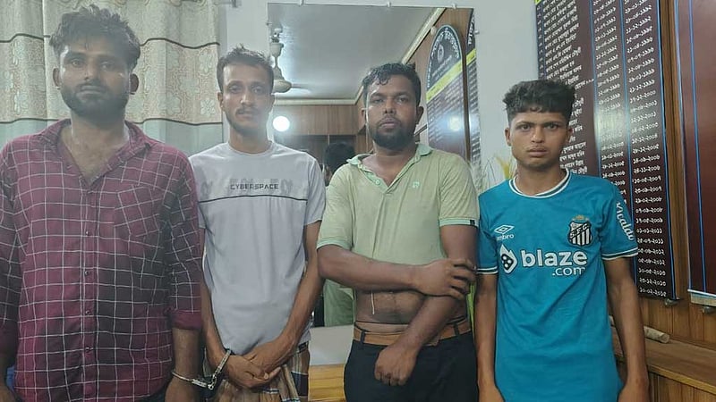 মুরাদনগরে নারী ‘ধর্ষণ’: ভিডিও ধারণকারী চার যুবক কারাগারে