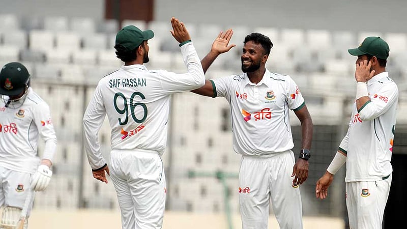 বোলারদের হাসিতে শুরু প্রস্তুতি ম্যাচ