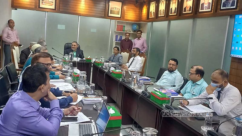 আসন সীমানা ও আচরণবিধি নিয়ে কমিশন সভায় ইসি