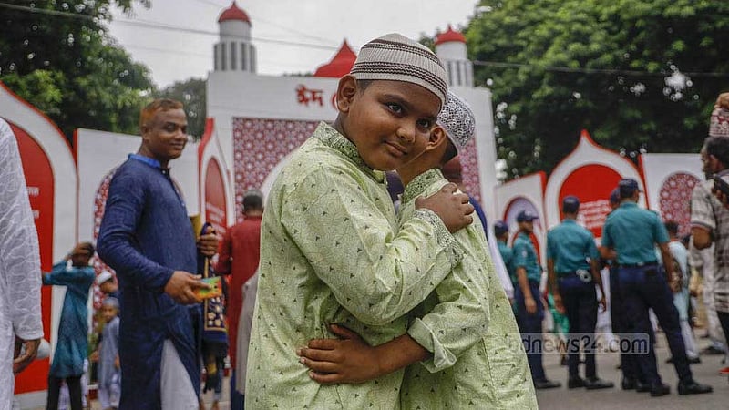 ঈদের জামাত কখন কোথায়