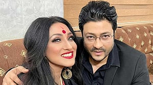 আত্মগোপনে থাকা ফেরদৌস কবিতা লিখছেন ঋতুপর্ণার জন্য