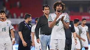 ‘ইতিবাচক থাকতে হবে, শিগগিরই লক্ষ্যে পৌঁছাব’, হামজার আশাবাদ