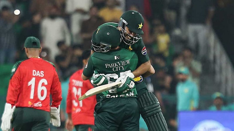 ১৯৬ রান করেও পাকিস্তানের কাছে পাত্তা পেল না বাংলাদেশ