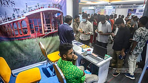 রাজধানীতে হাউজবোট মেলা