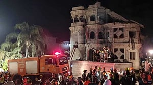 ইরানি ক্ষেপণাস্ত্র হামলায় ইসরায়েলে নিহত ১০, নিখোঁজ ৭