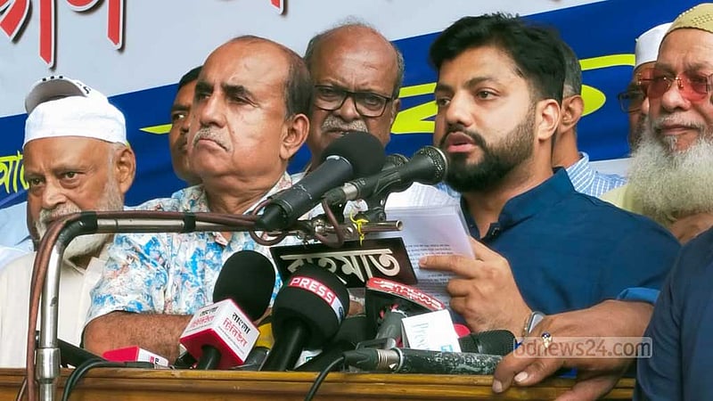 স্থানীয় সরকার উপদেষ্টার পদত্যাগ চান ইশরাক, আন্দোলন রাজপথে নেওয়ার হুঁশিয়ারি